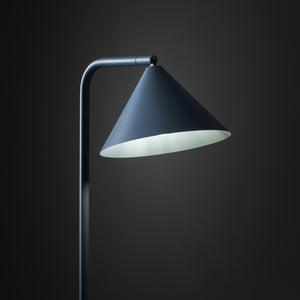 Lampă de podea Cono cu soclu E14 din metal, bleumarin
