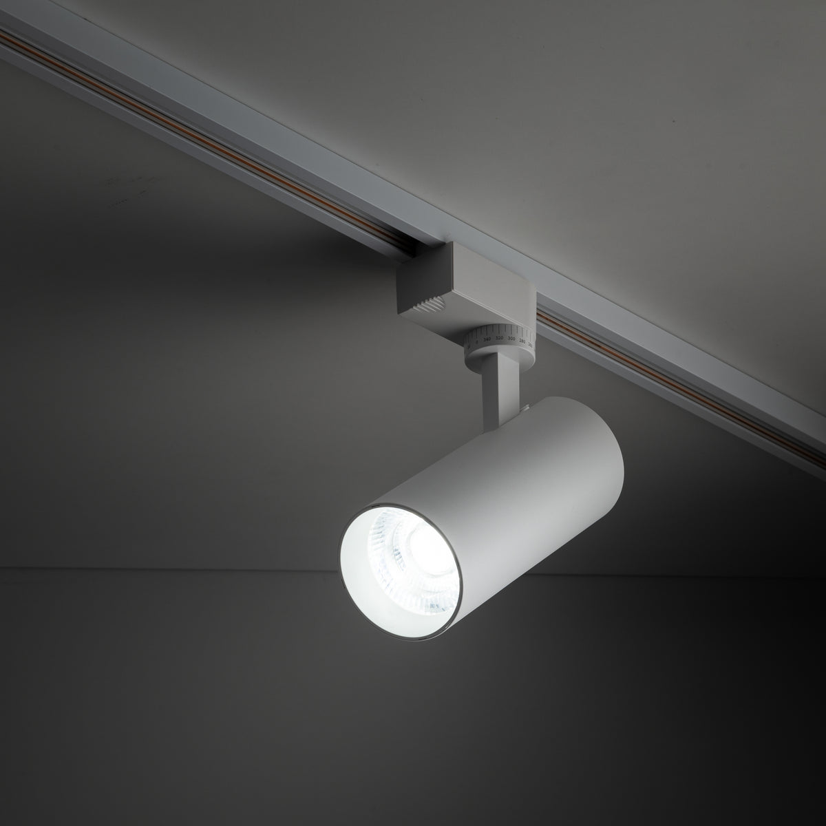 Spot pentru șină Tracer cu lumină reglabilă din metal, alb, 10 W