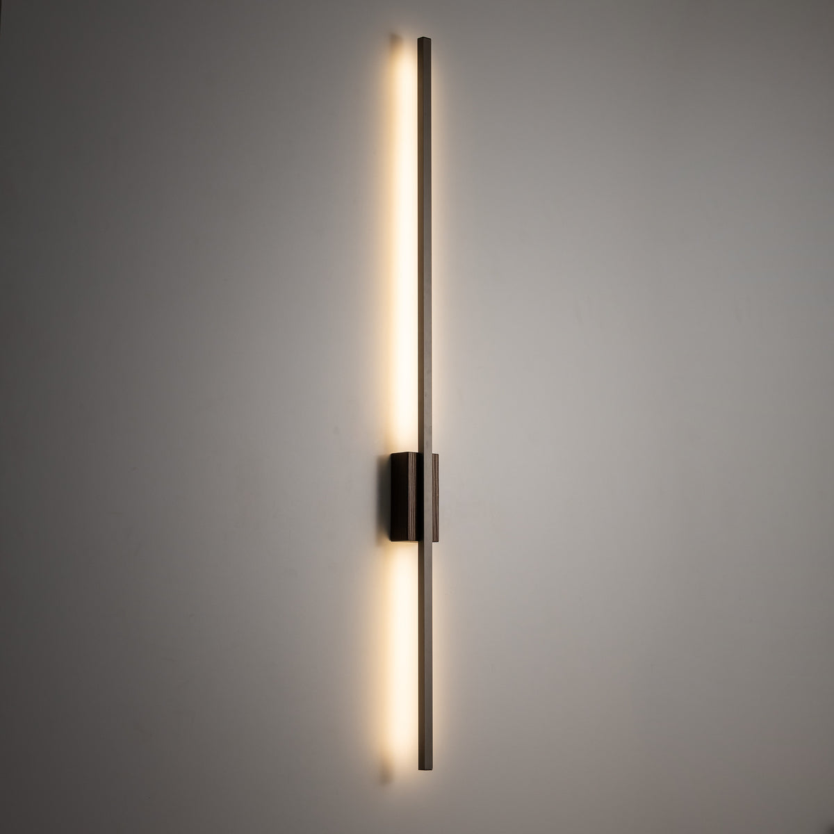 Aplică Flash, maro lemn, L, 55 × 60 × 1080 mm