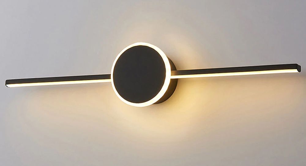 Aplica Luneta în negru aprinsă, lumină caldă, din lateral