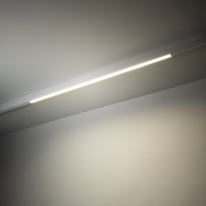 Lampă liniară pentru șină magnetică Magnetic Easy Line cu lumină caldă, alb