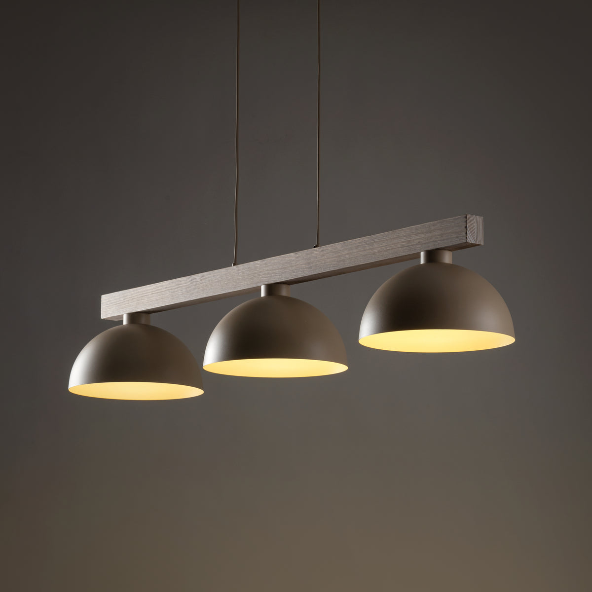 Lustră Oslo din metal, salvie, 3 becuri
