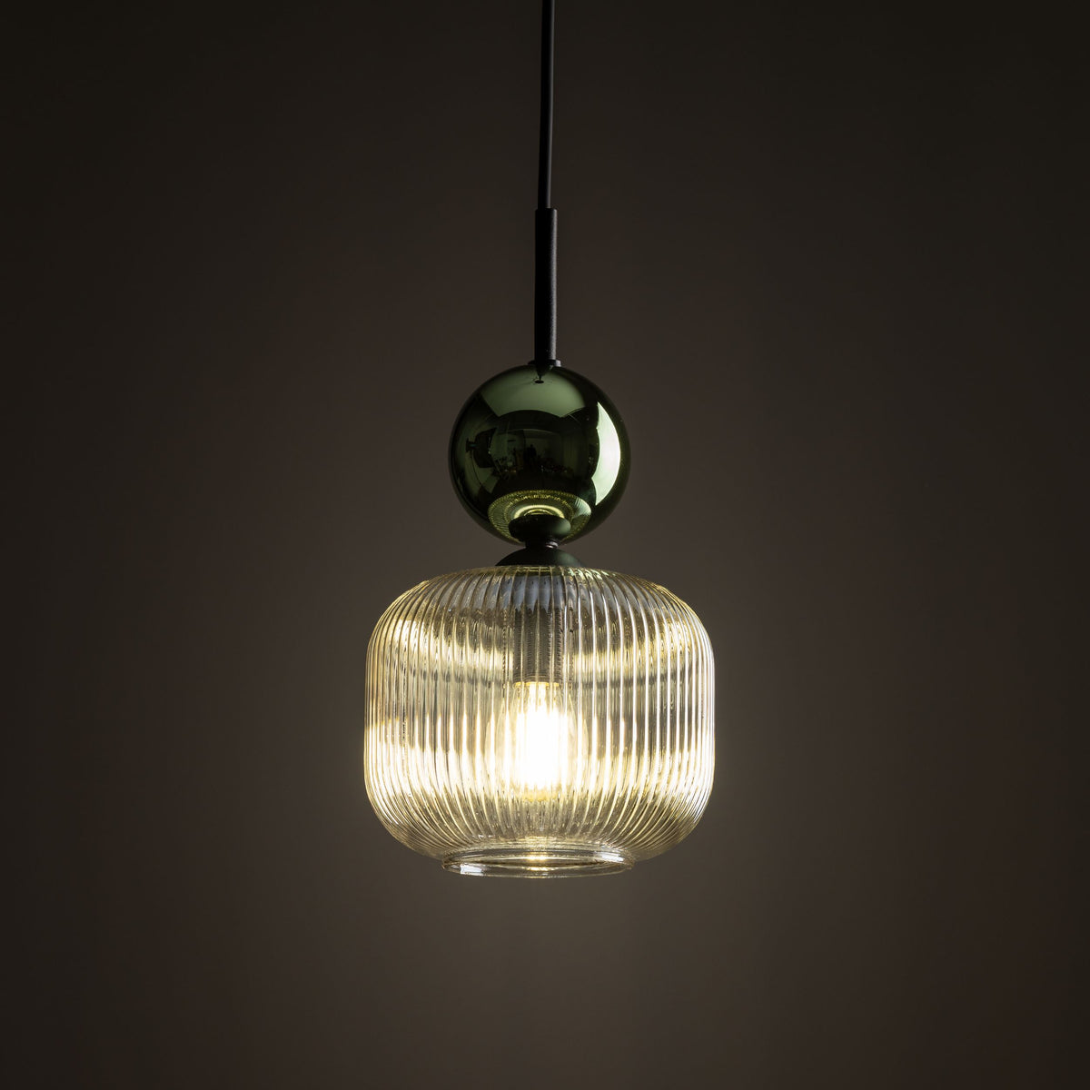 Lustră Sophia cu 1 glob oval, verde și coniac