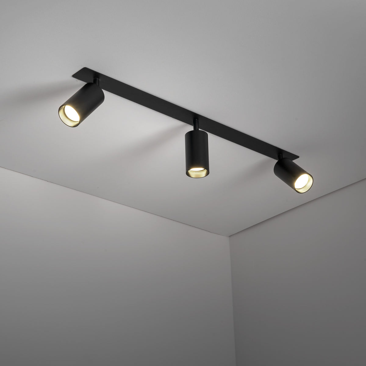 Plafonieră Amis de încastrat din metal, negru, 3 becuri