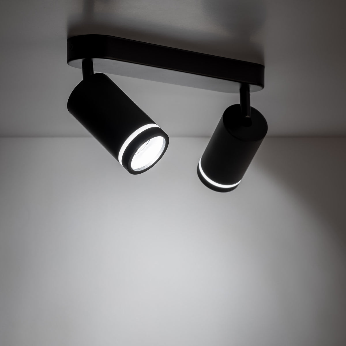 Plafonieră Jet din metal, negru, 2 becuri